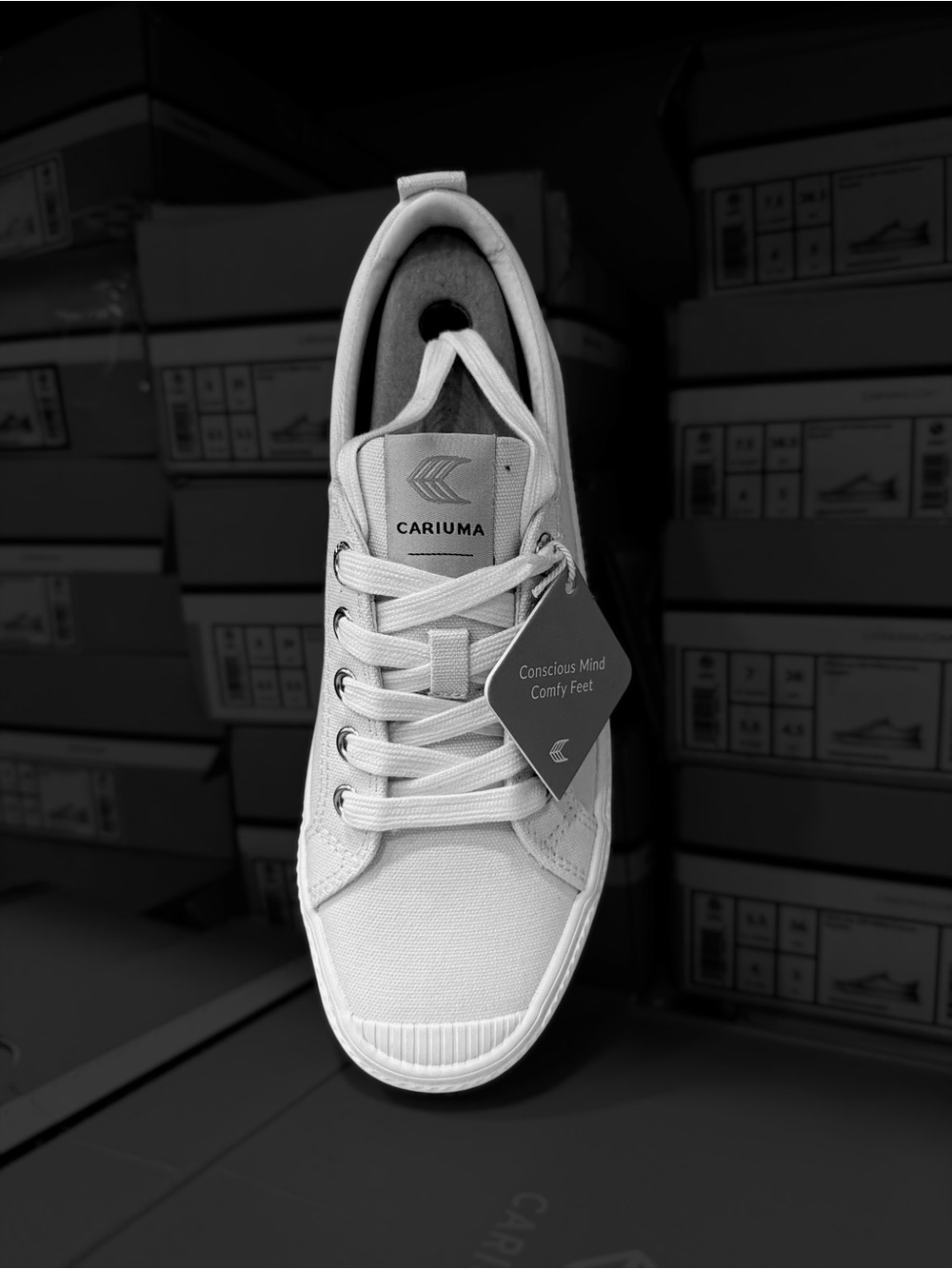CARIUMA $$ TO CLEAR+SHIPPING DISC-
OCA low off-white canvas MULTI-SIZES MSRP $89